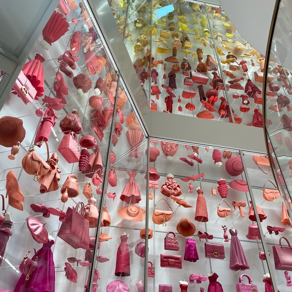 Meet your Posher, S - Picture 1 of 2